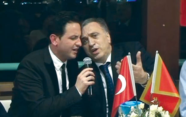 Филип Вујановић певао у Истанбулу 